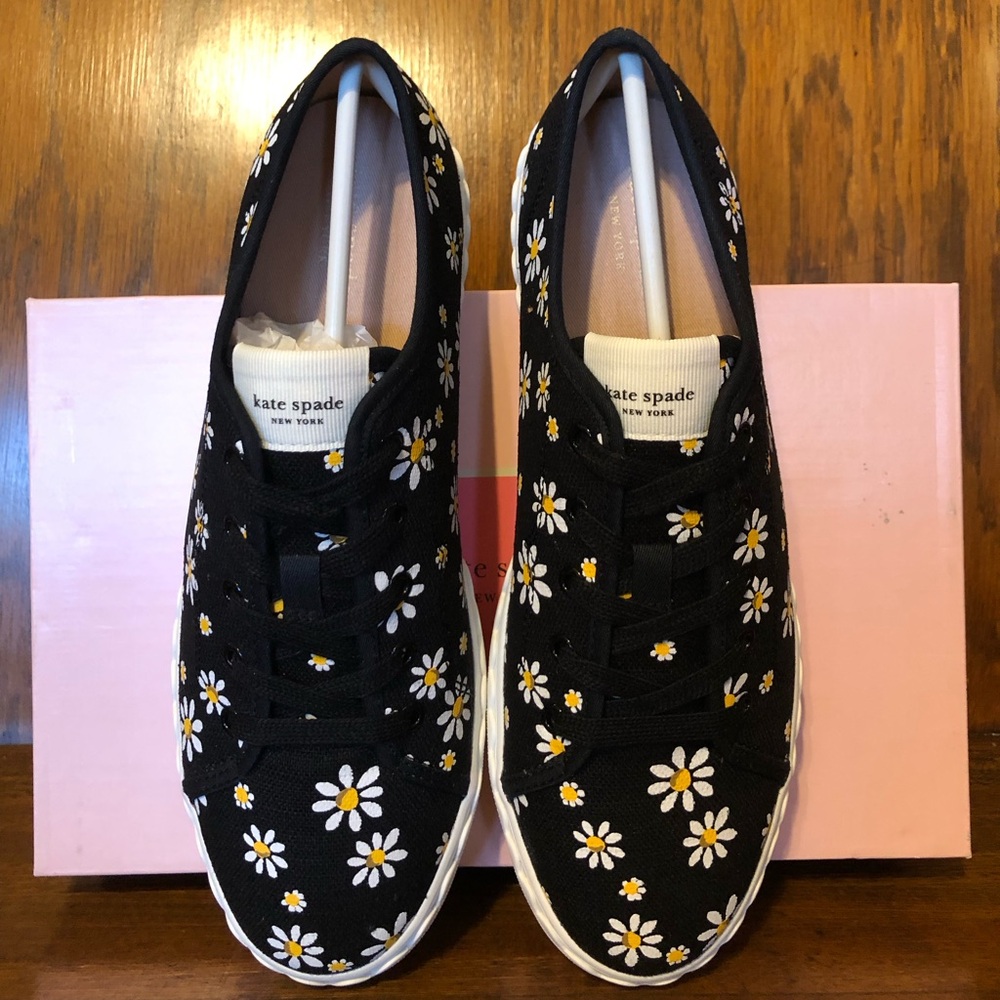 NIB-Kate Spade-Vale Canvas Sneakers-Daisy🌼Dot-Size 9-$118